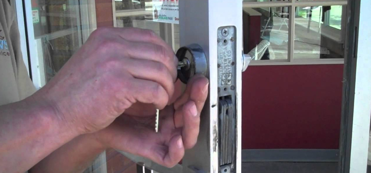 commercial door lock repair Loomis